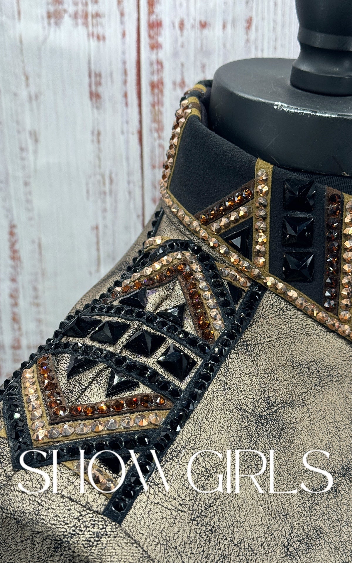 HOLLY TAYLOR DESIGNS
