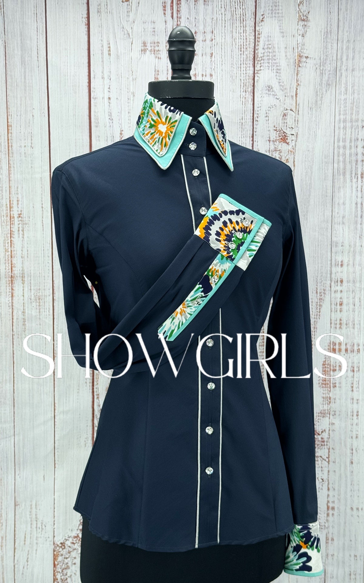 WINNING COUTURE - Size 4