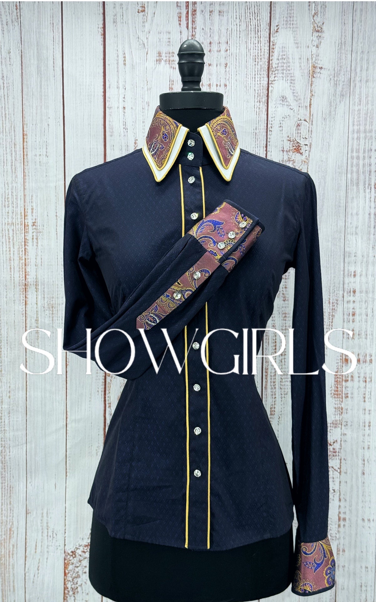 WINNING COUTURE - Size 4