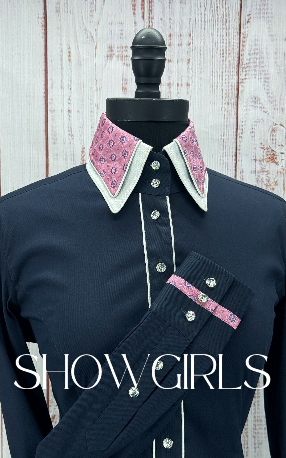WINNING COUTURE - Size 4