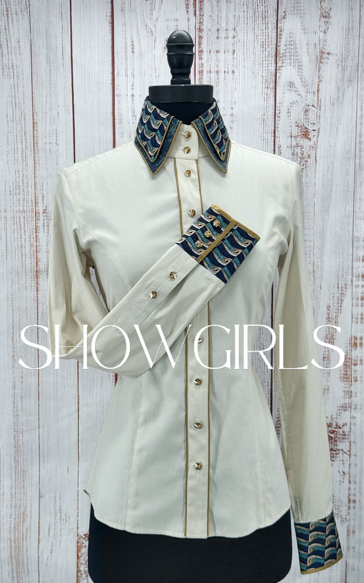 WINNING COUTURE - Size 4