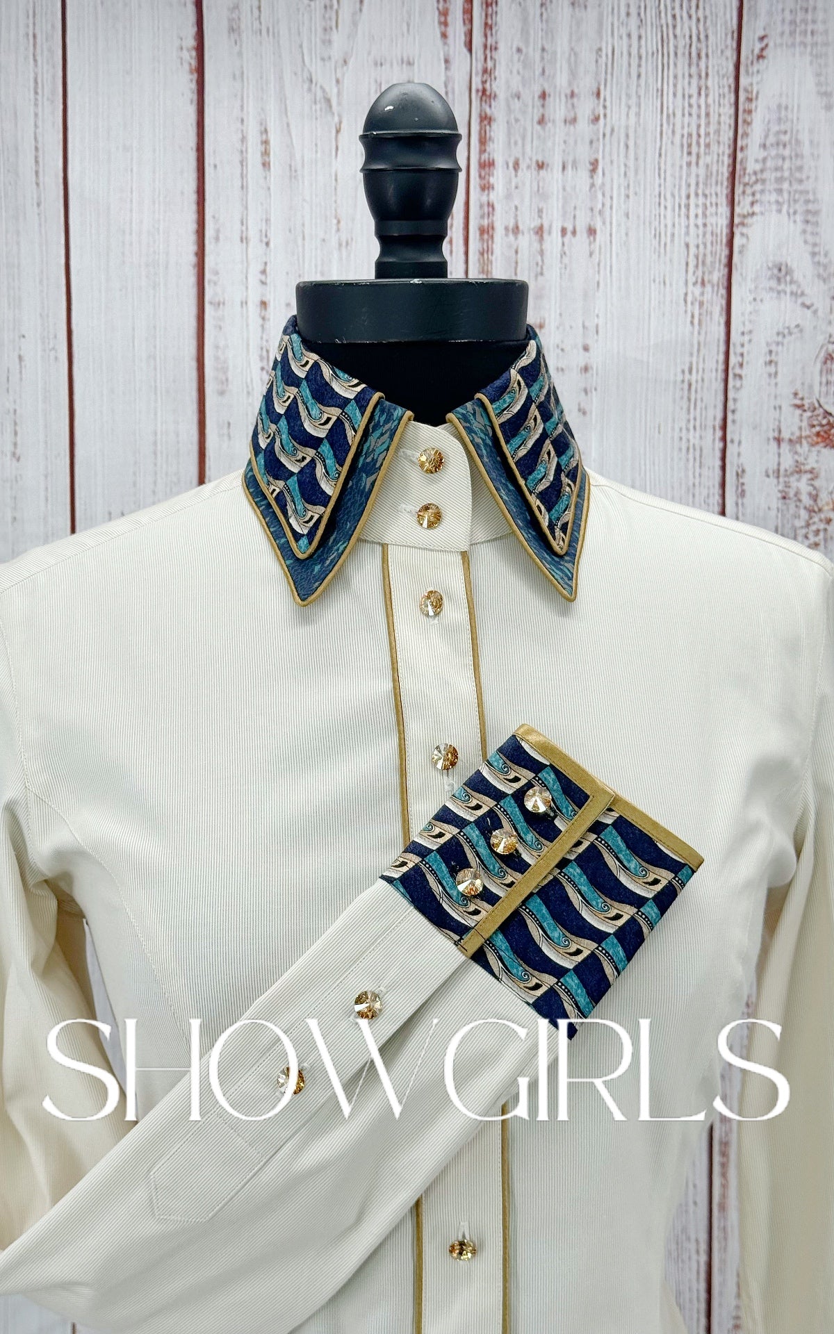 WINNING COUTURE - Size 4