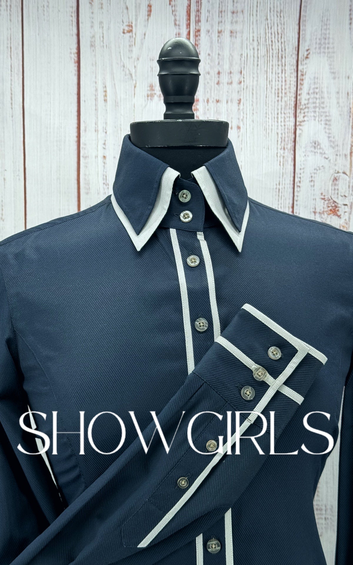 WINNING COUTURE - Size 6