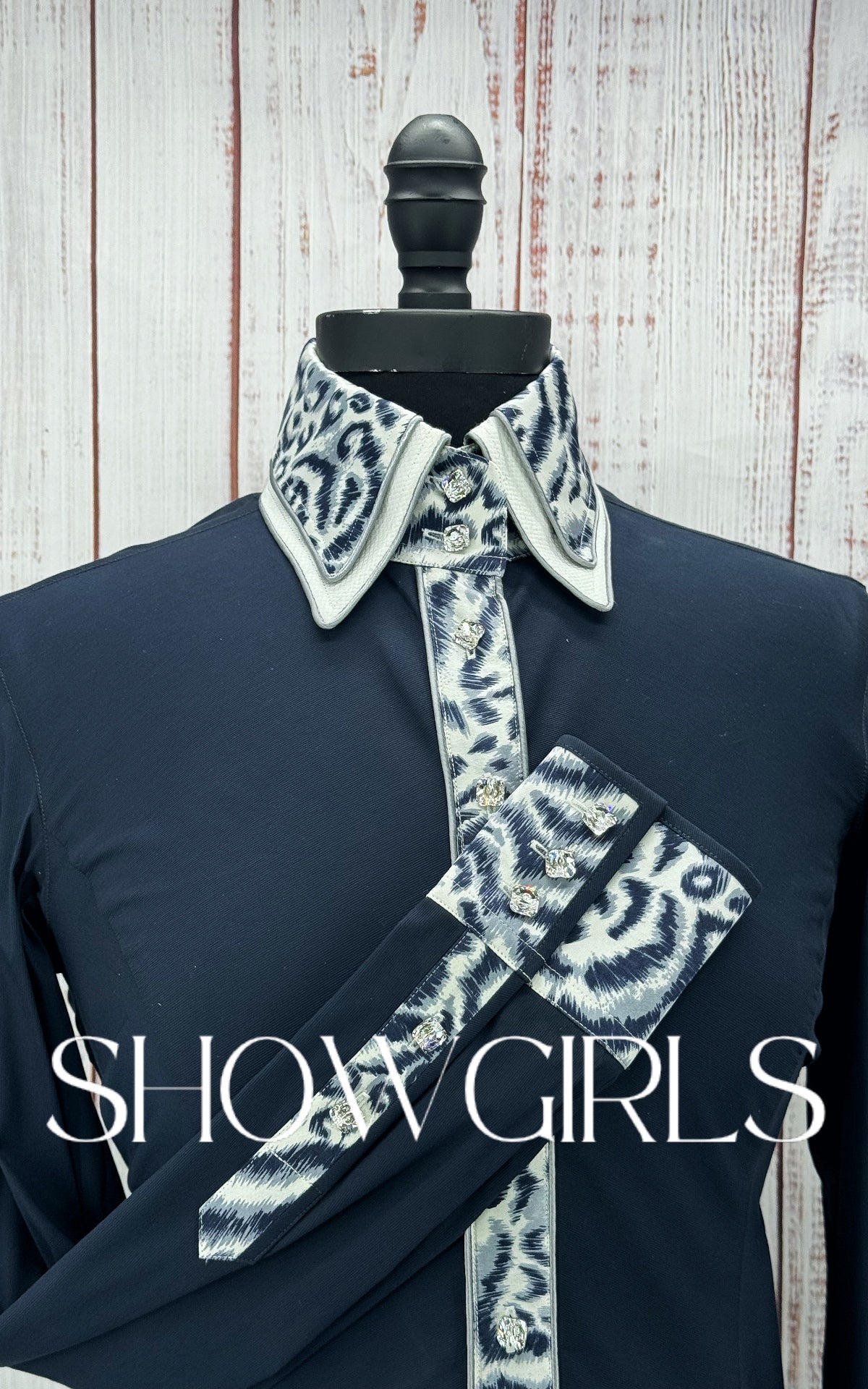 WINNING COUTURE - Size 6