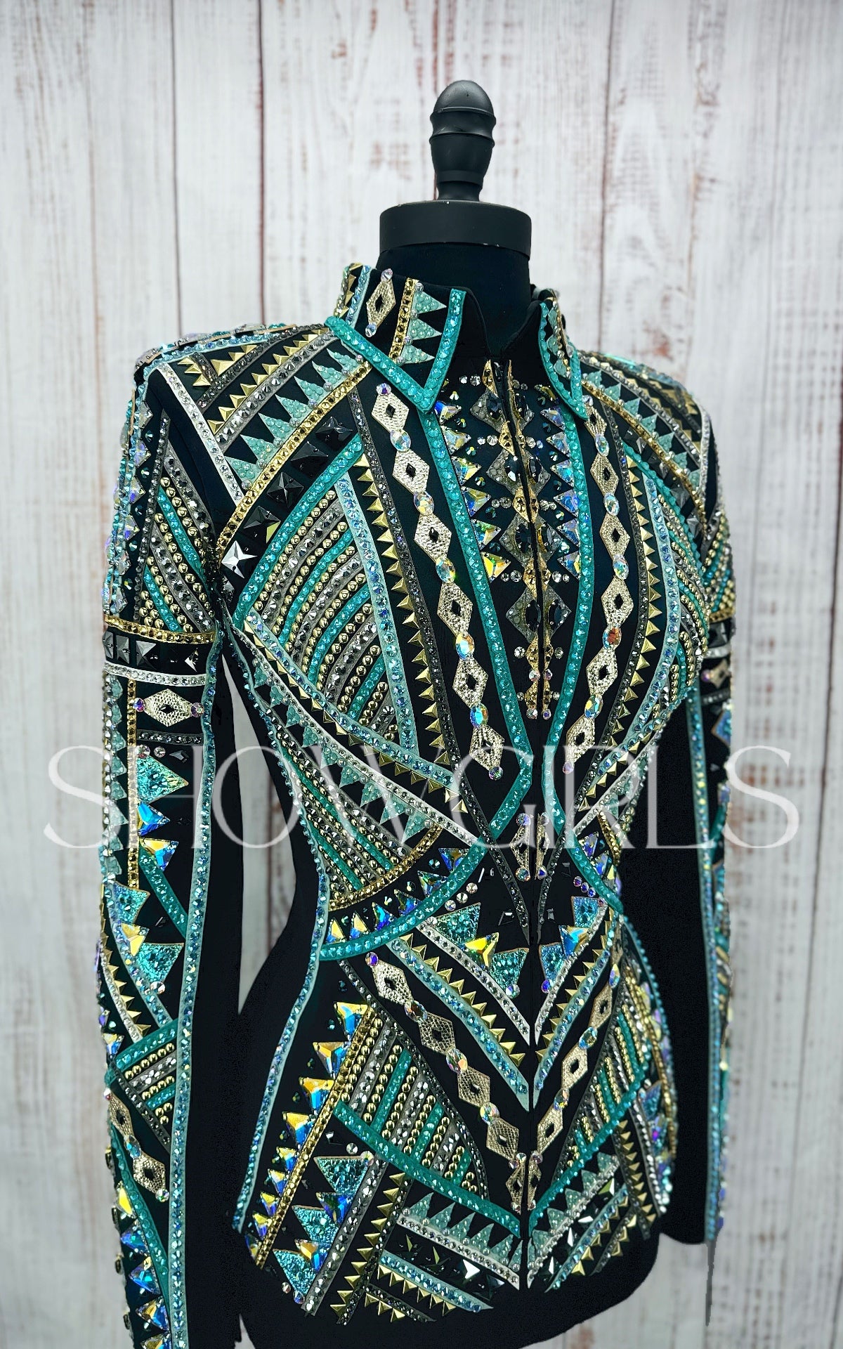 CHELSEA COUTURE SHOW CLOTHING