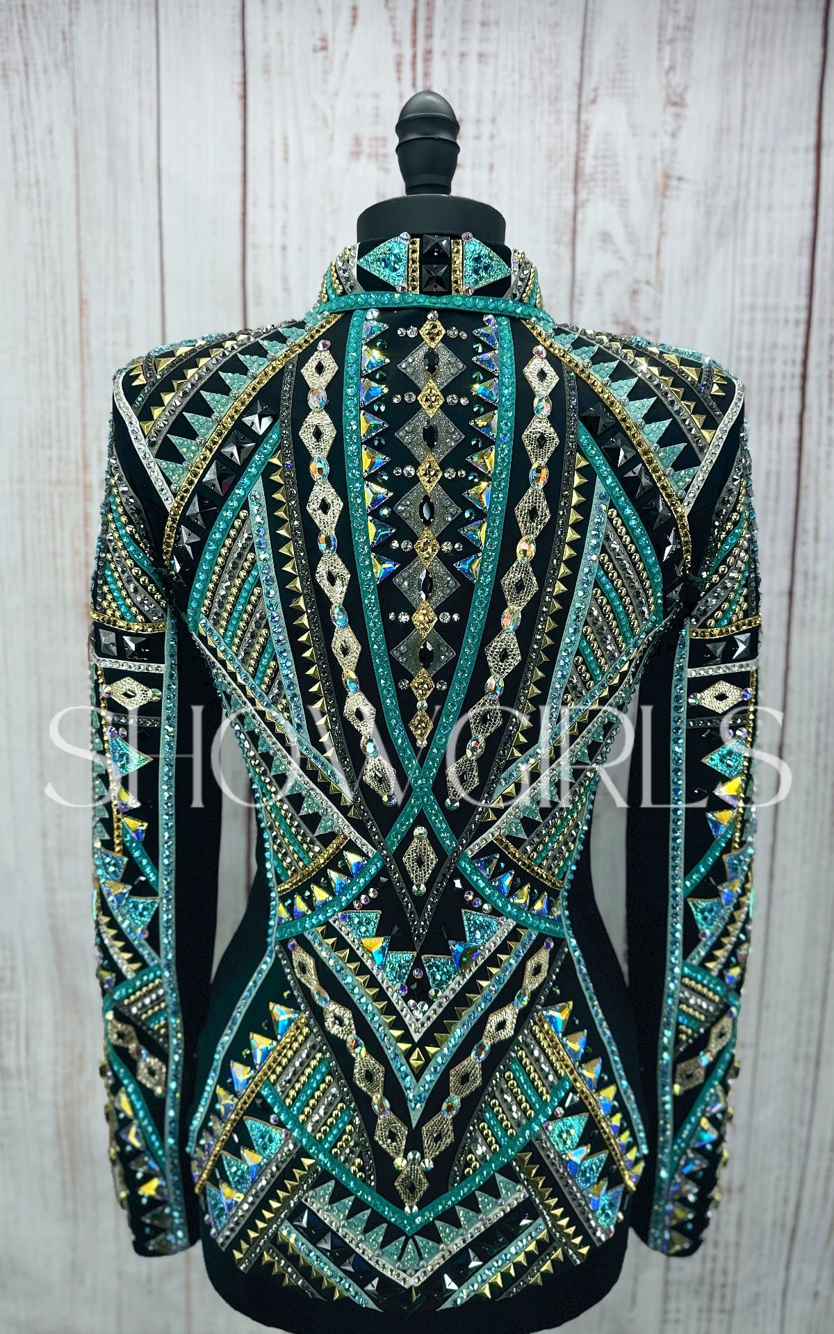 CHELSEA COUTURE SHOW CLOTHING