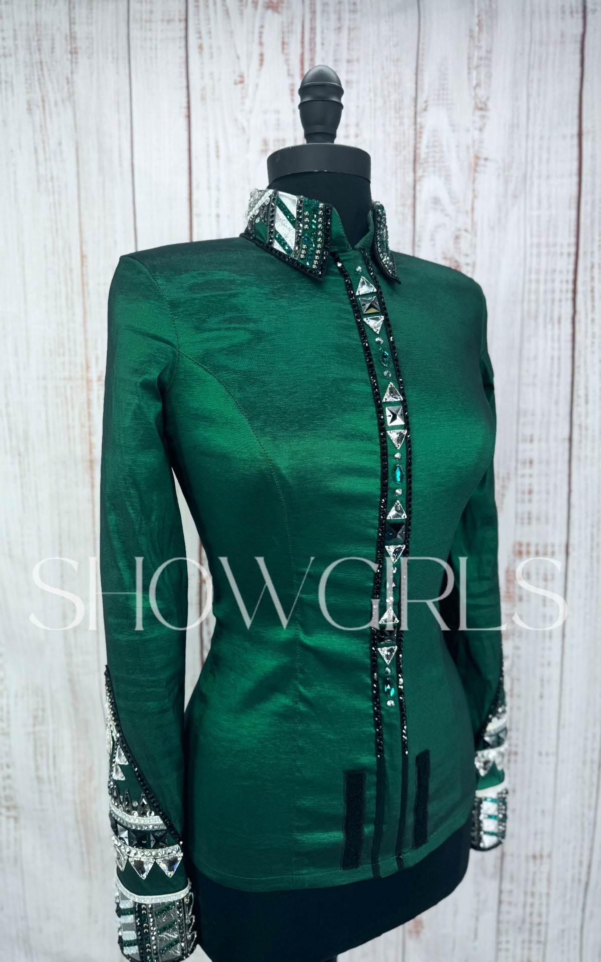 CHELSEA COUTURE SHOW CLOTHING