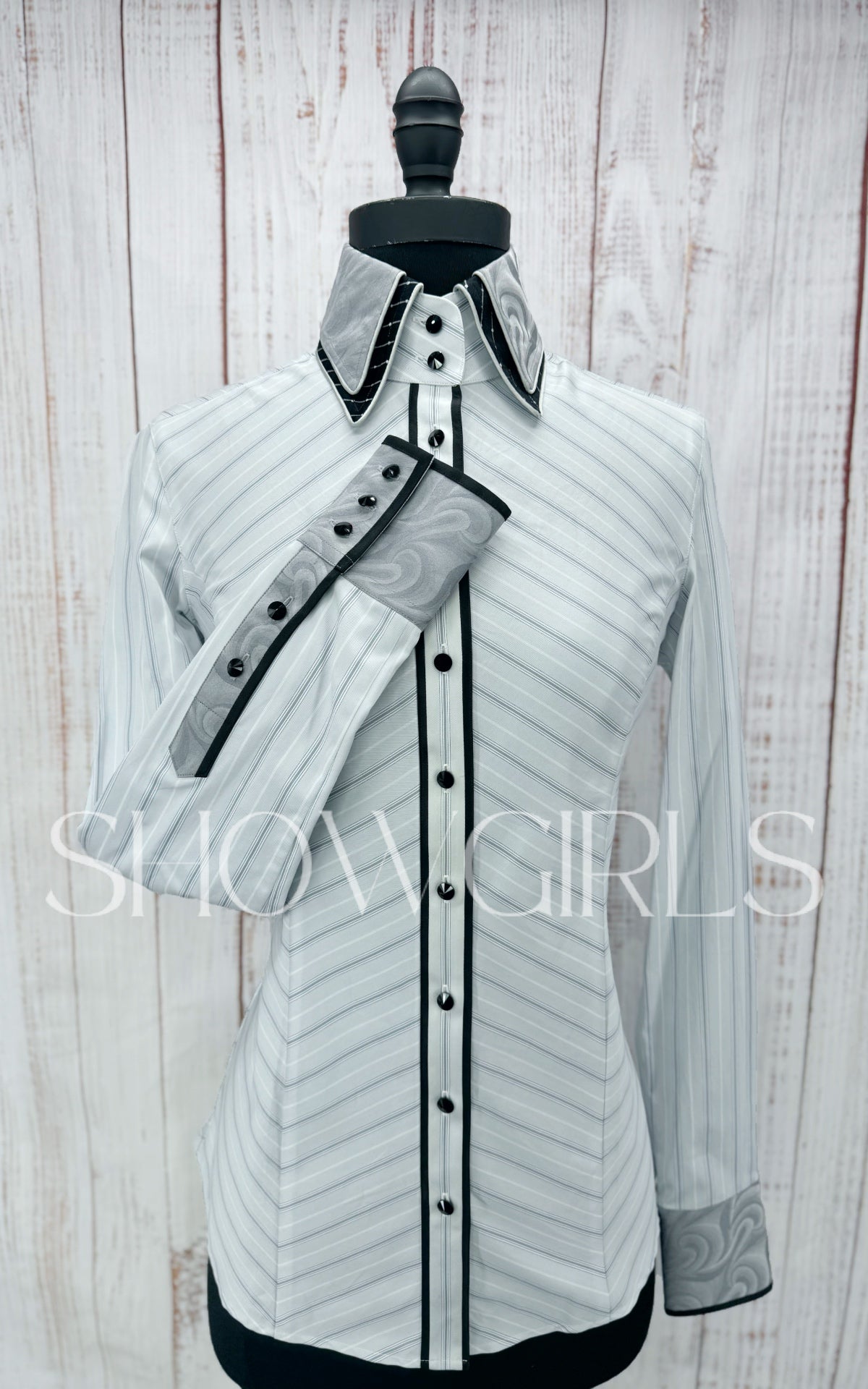 WINNING COUTURE - Size 2